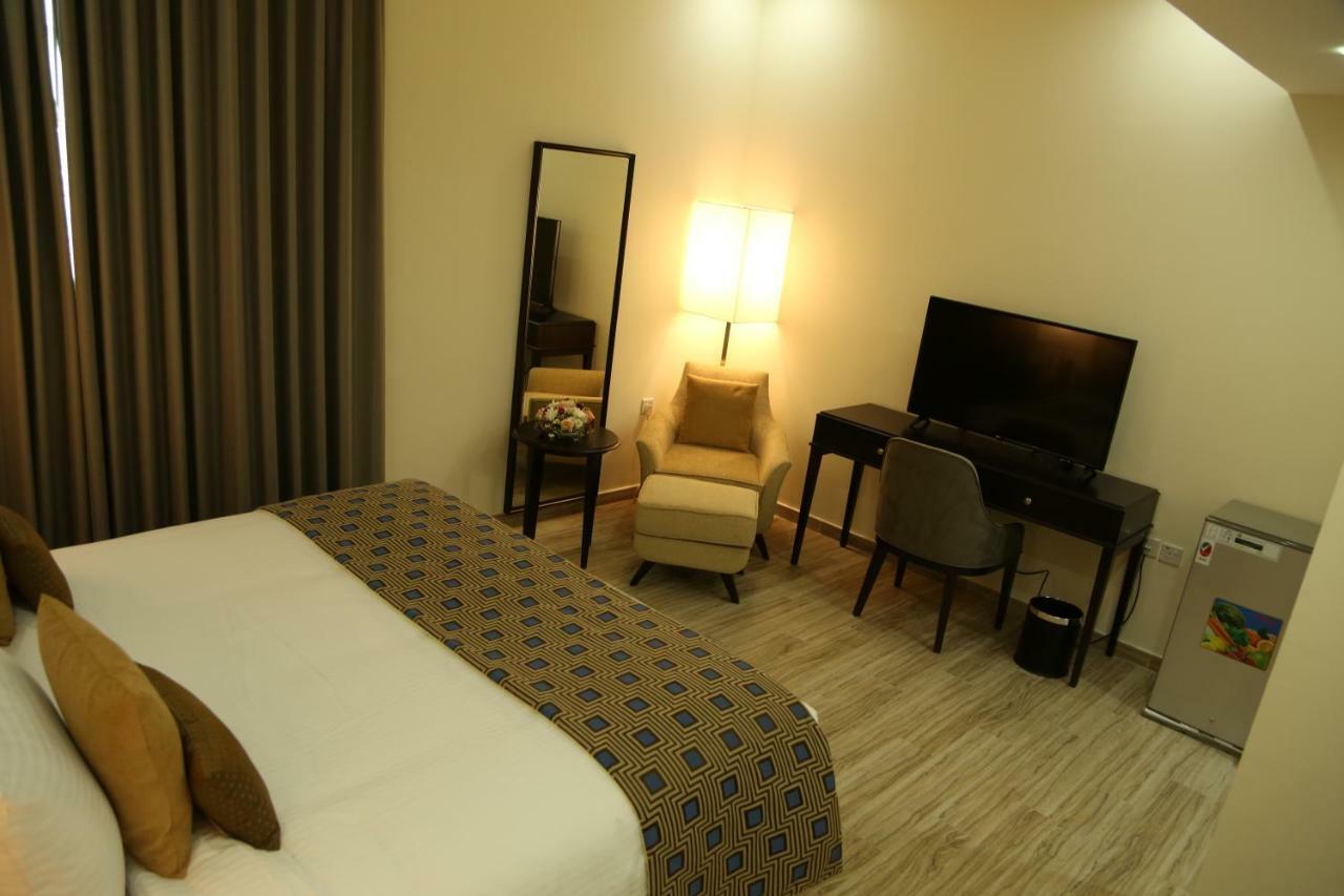 Uptown Hotel Apartment Fujairah By Gewan Exterior photo